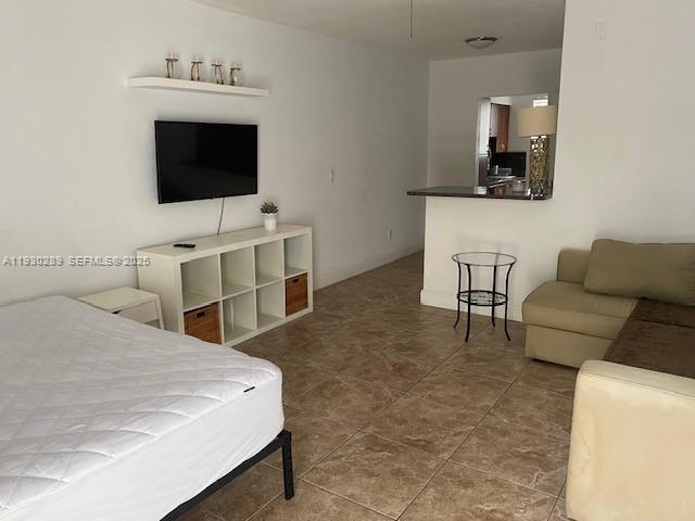 MIMO ON THE BEACH III CON - Residential Lease