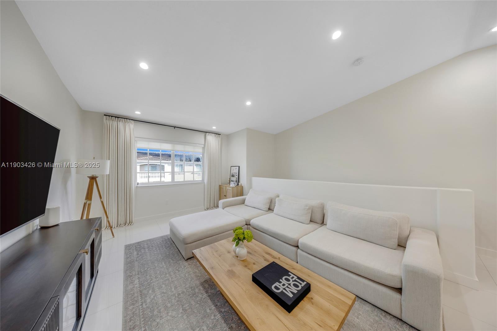 GARDEN VIEW VILLAS HOMES - Residential