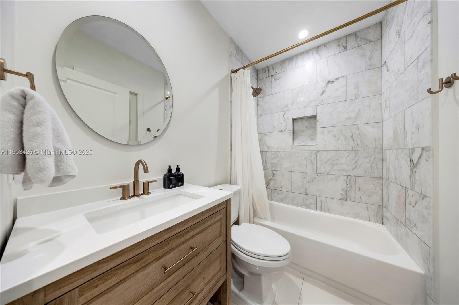 GARDEN VIEW VILLAS HOMES - Residential