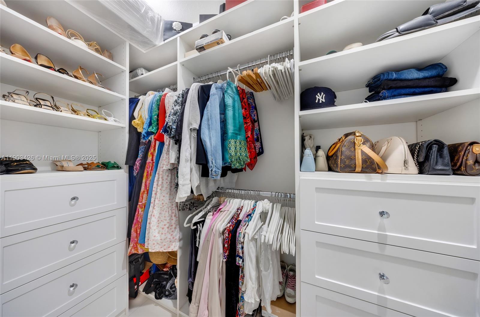 GARDEN VIEW VILLAS HOMES - Residential