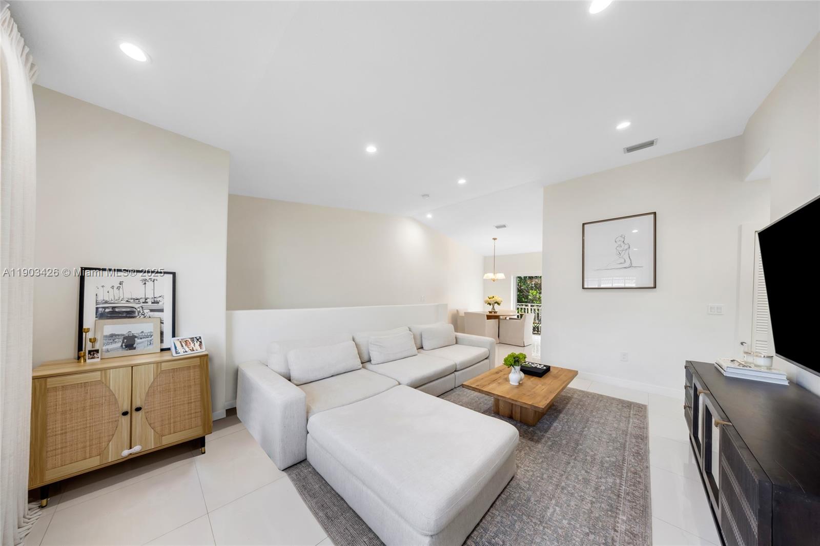 GARDEN VIEW VILLAS HOMES - Residential