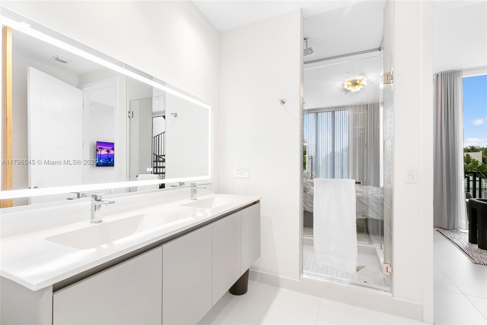 LINCOLN SUB - Residential Lease