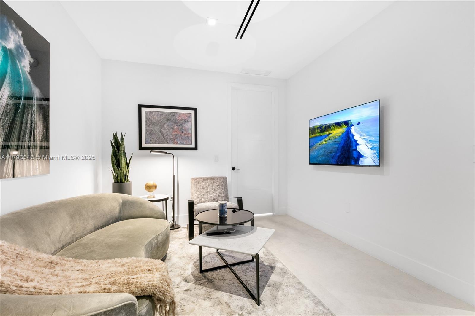 LINCOLN SUB - Residential Lease