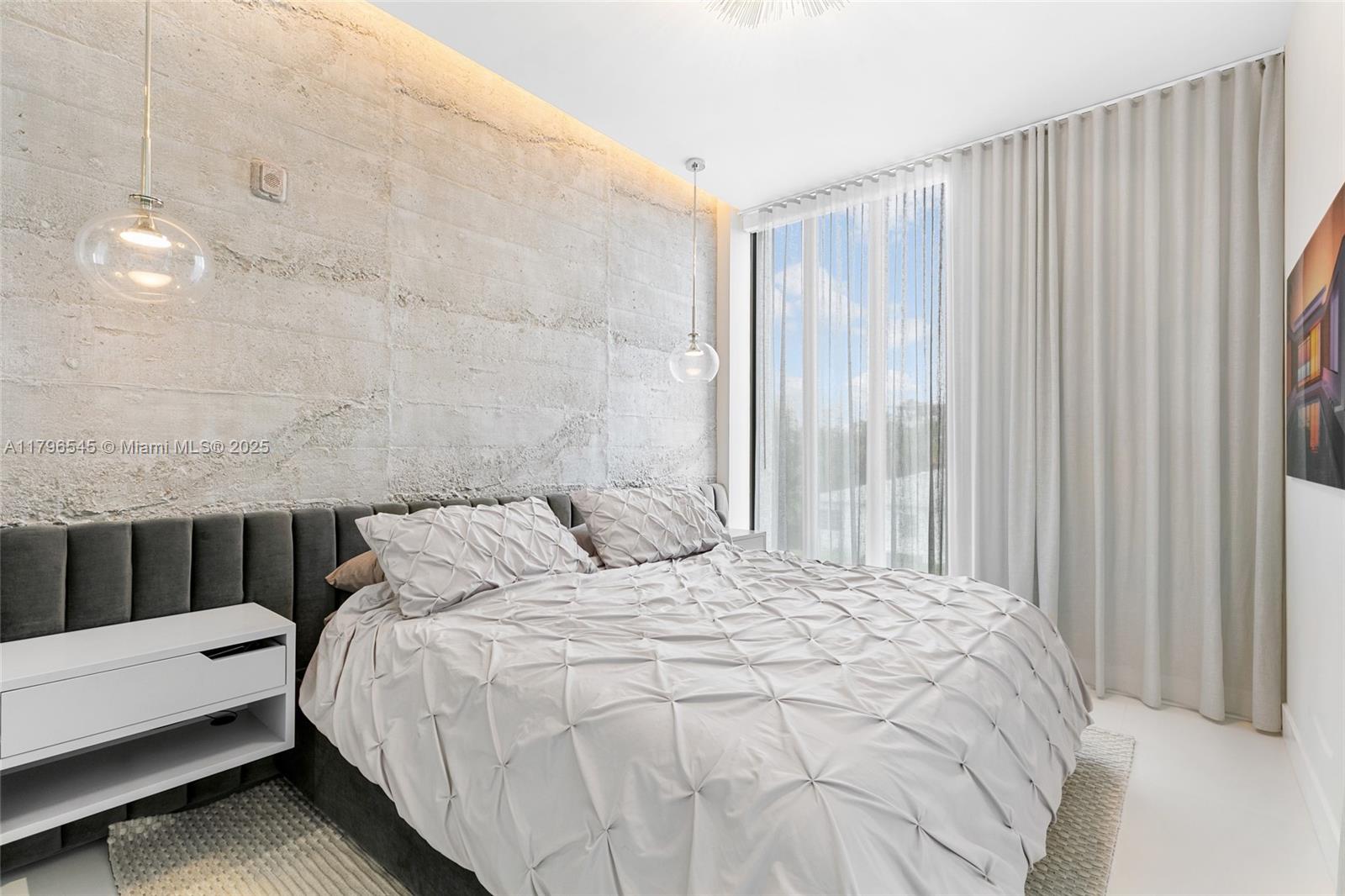 LINCOLN SUB - Residential Lease