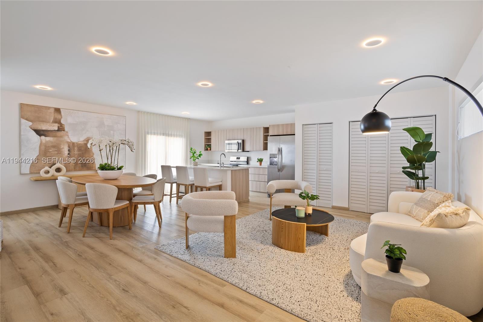 ALPHAVILLE TOWNHOMES - Residential