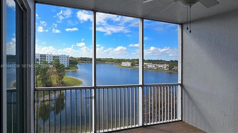 Photo of 10730 NW 66th St #502, Doral, FL 33178 (MLS # A11945738)