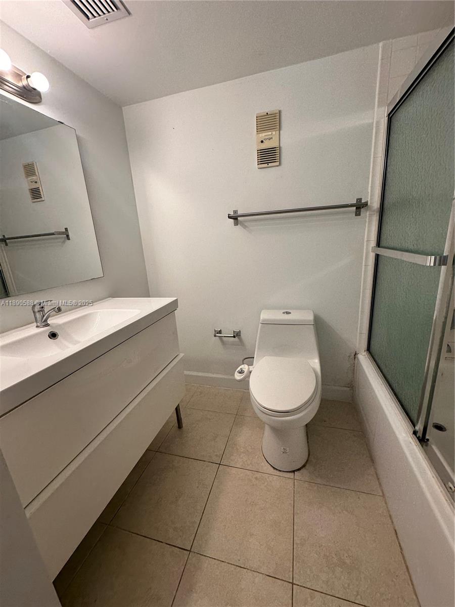 CORONADO AT JACARANDA PHA - Residential