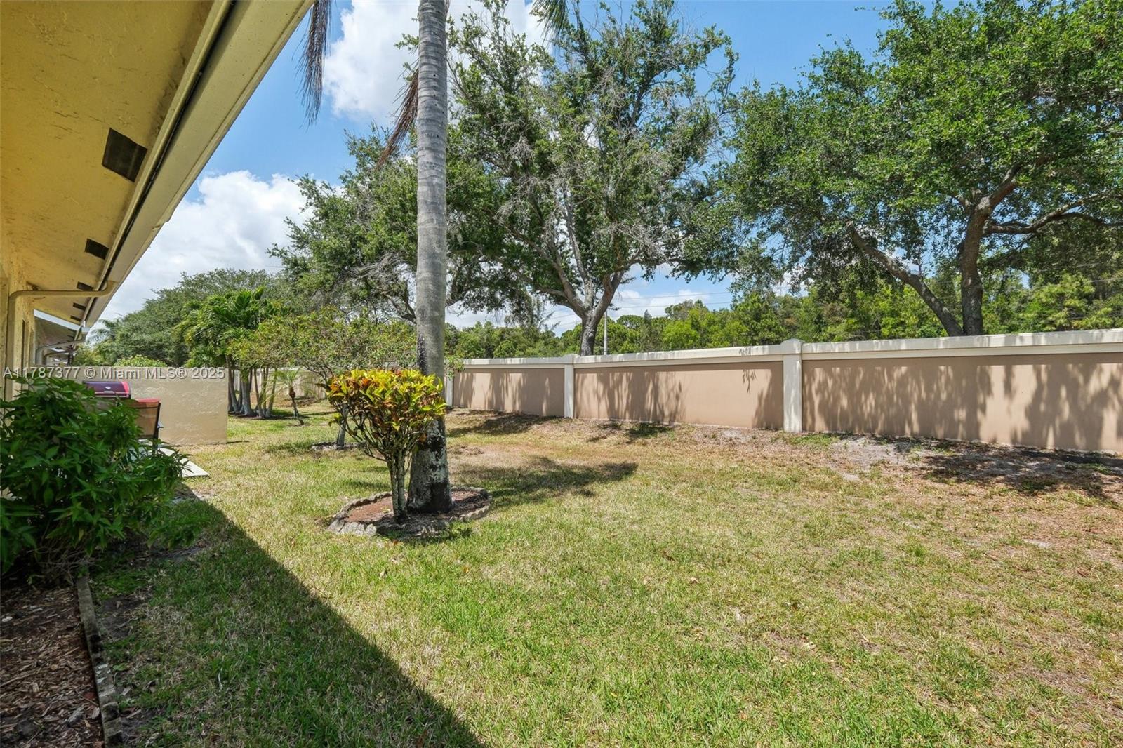 CYPRESS LAKES 10 - Residential