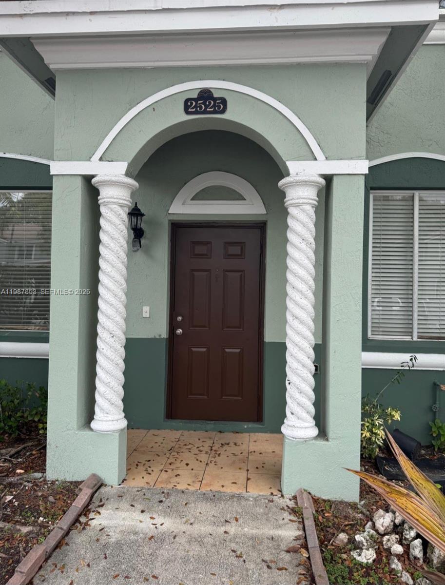 SHOMA TOWNHOMES AT KEYSCO - Residential Lease