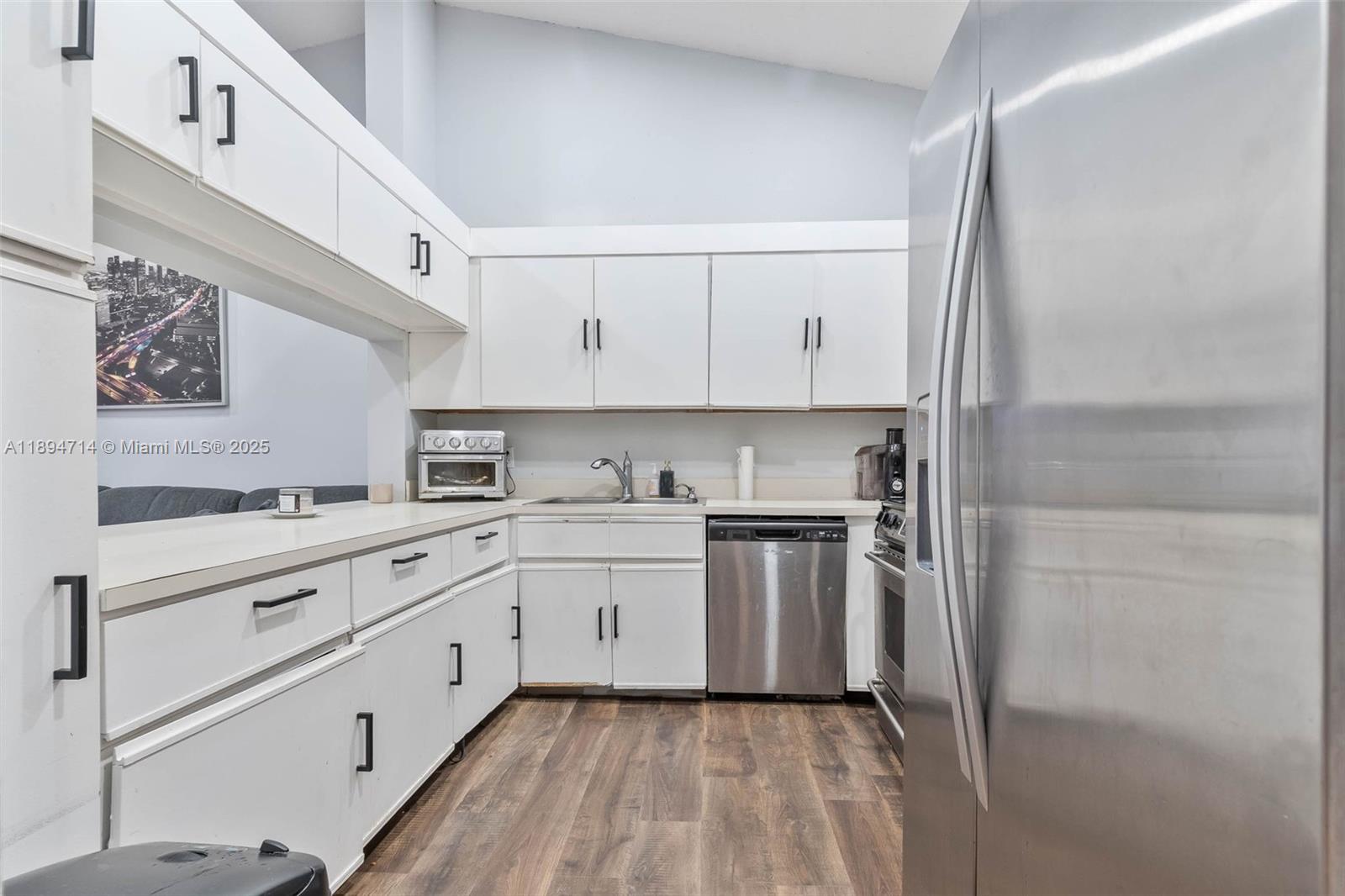 REPUBLIC SQUARE CONDO - Residential