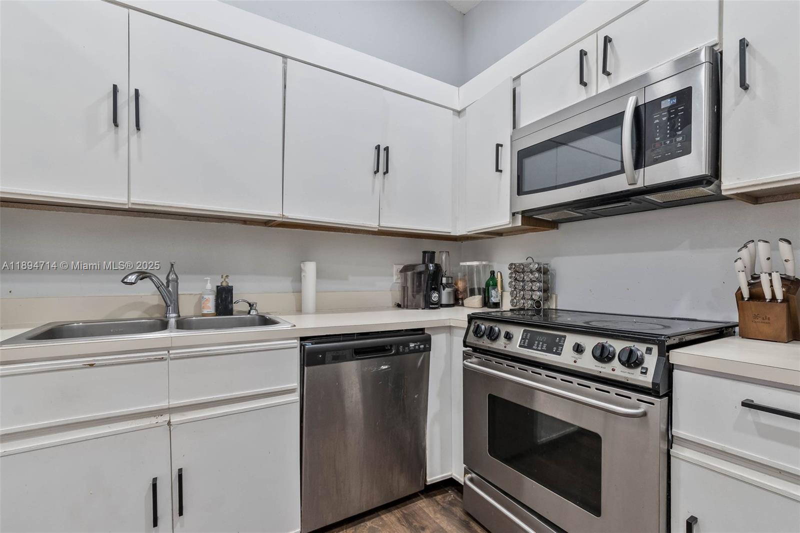 REPUBLIC SQUARE CONDO - Residential