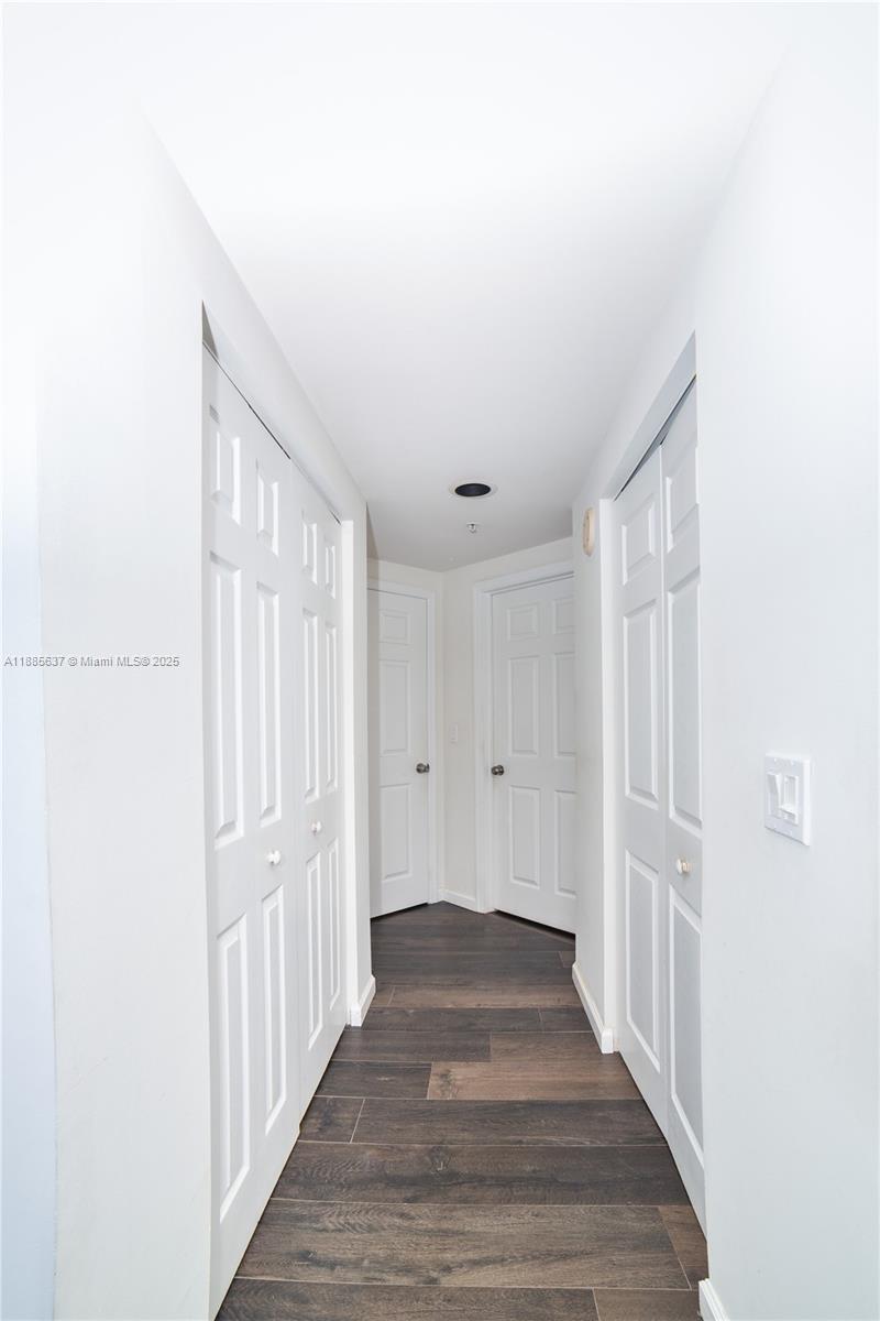 PORTO BELLAGIO CONDO - Residential