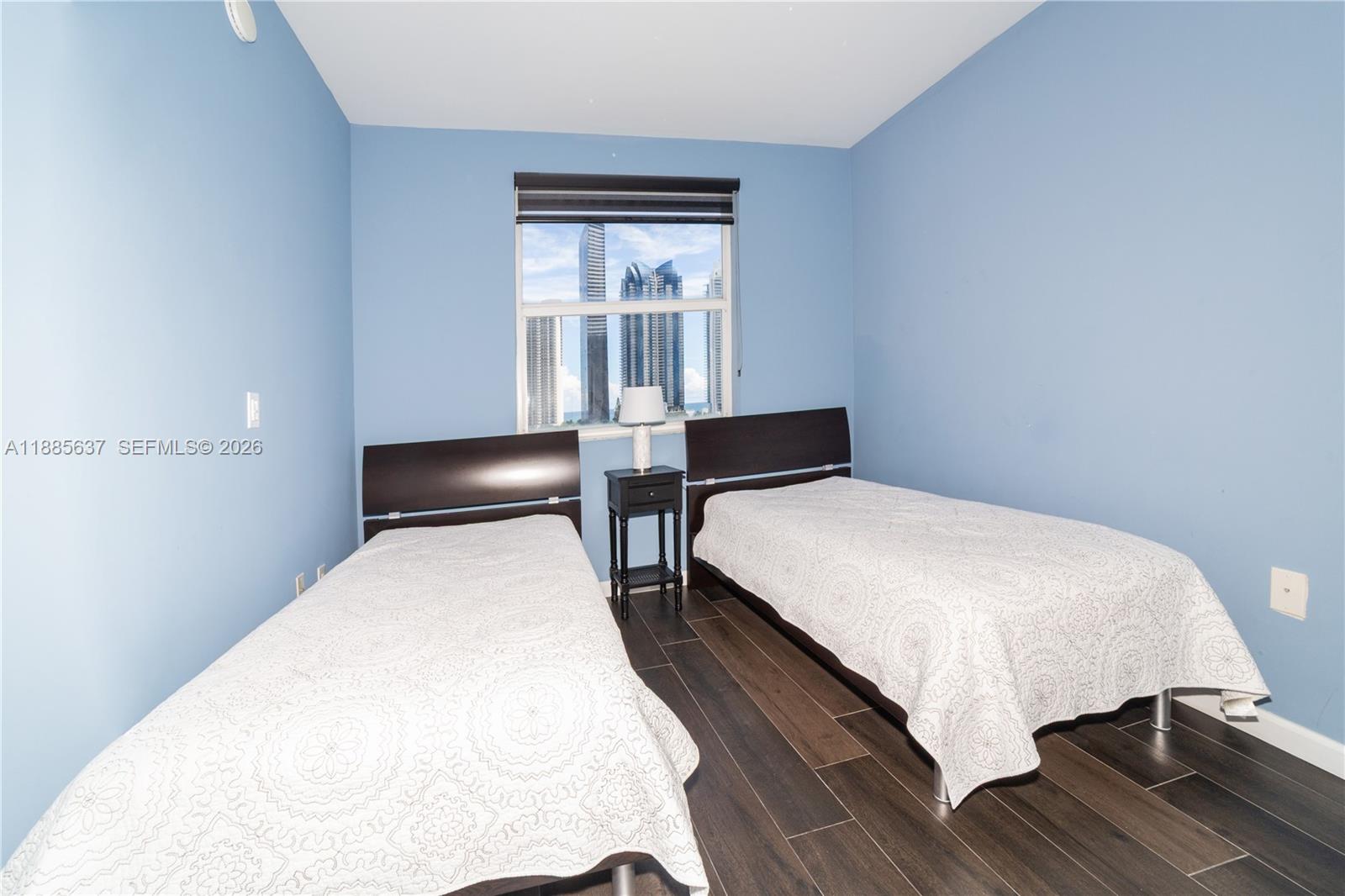 PORTO BELLAGIO CONDO - Residential