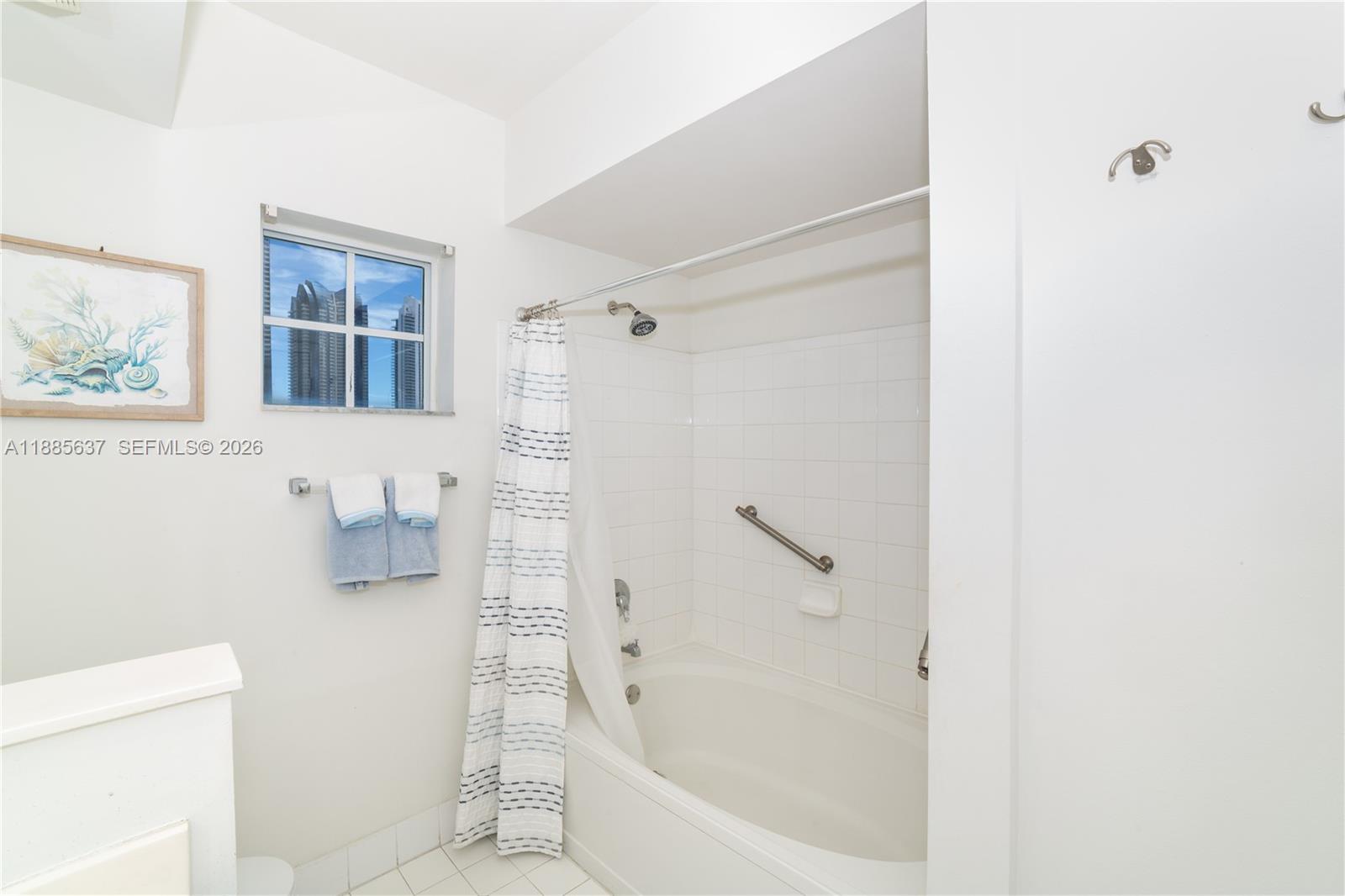 PORTO BELLAGIO CONDO - Residential