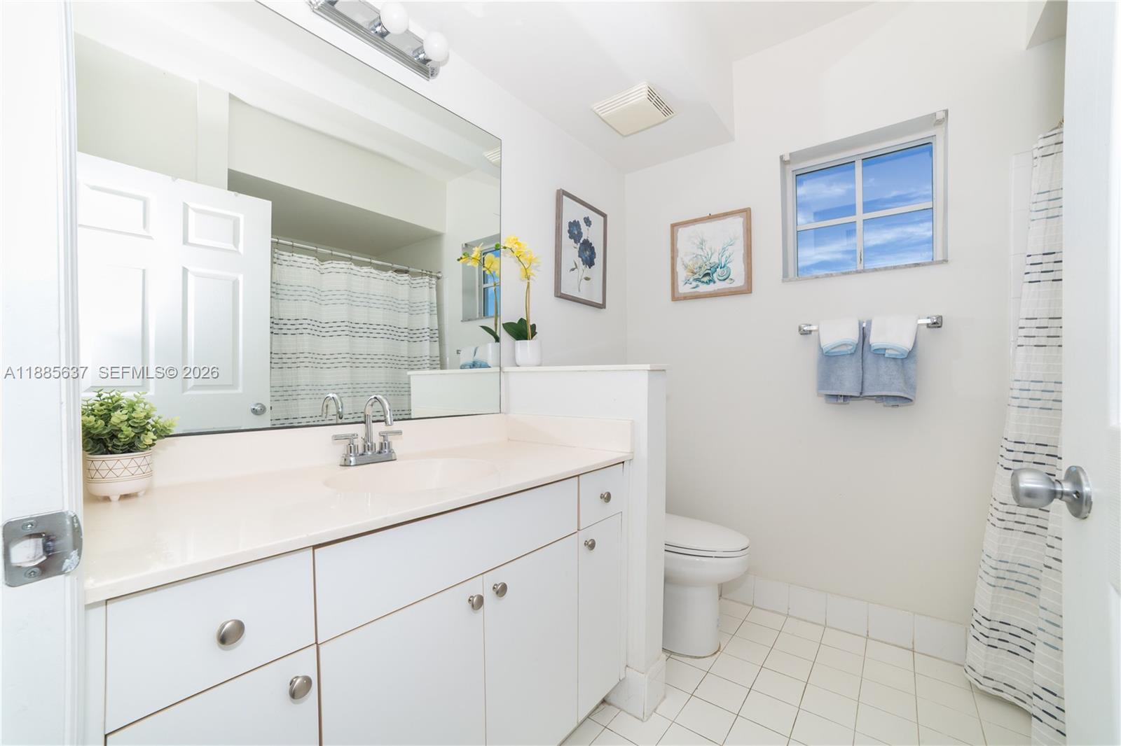 PORTO BELLAGIO CONDO - Residential