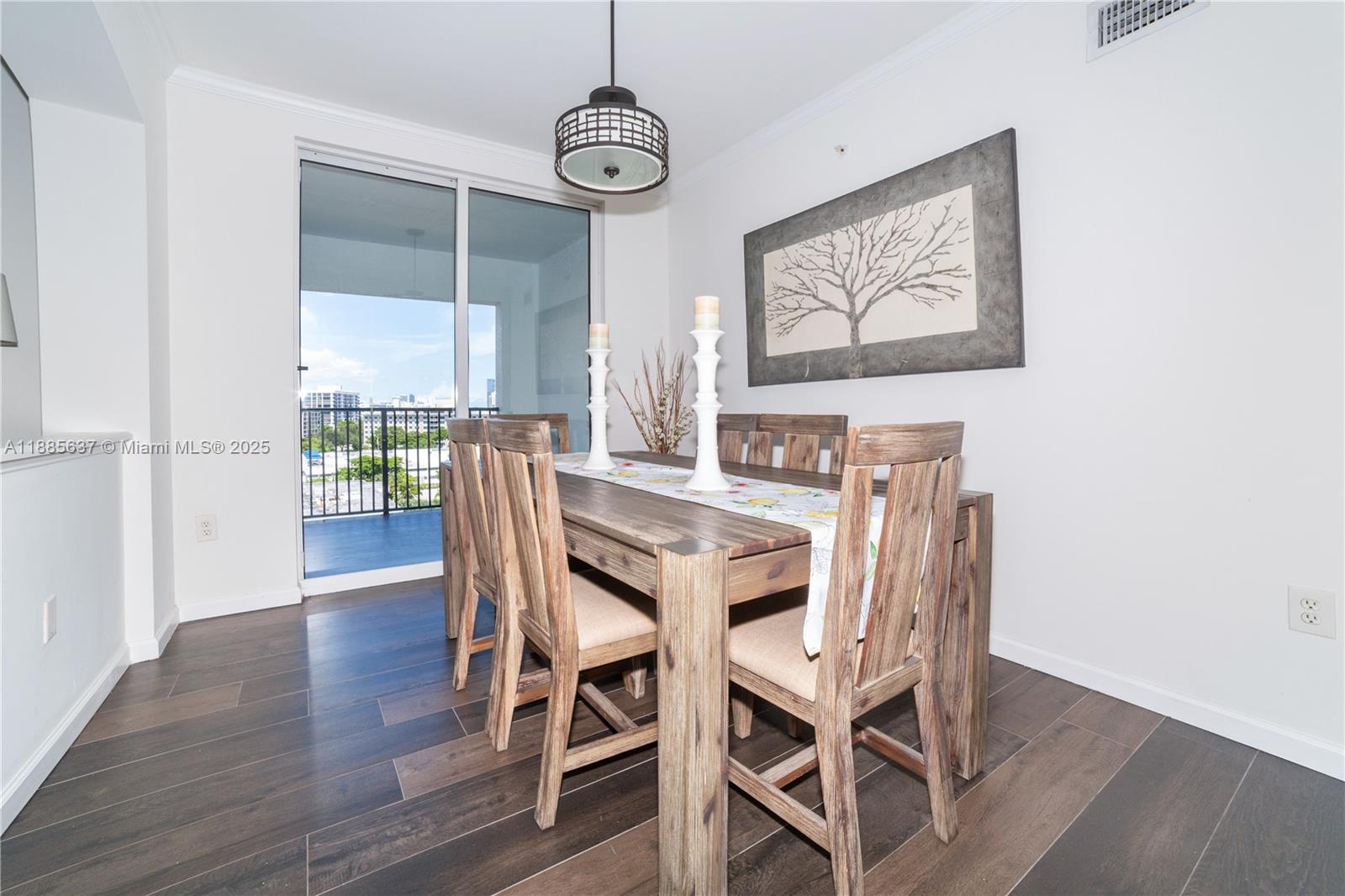 PORTO BELLAGIO CONDO - Residential