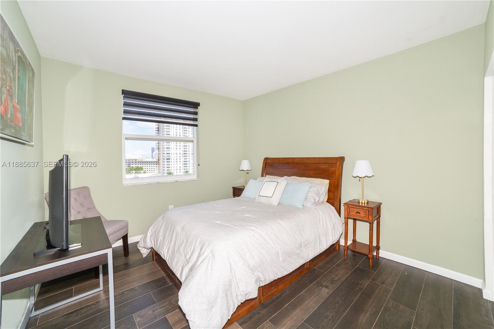 PORTO BELLAGIO CONDO - Residential