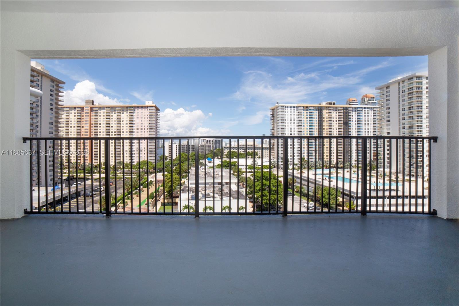 PORTO BELLAGIO CONDO - Residential