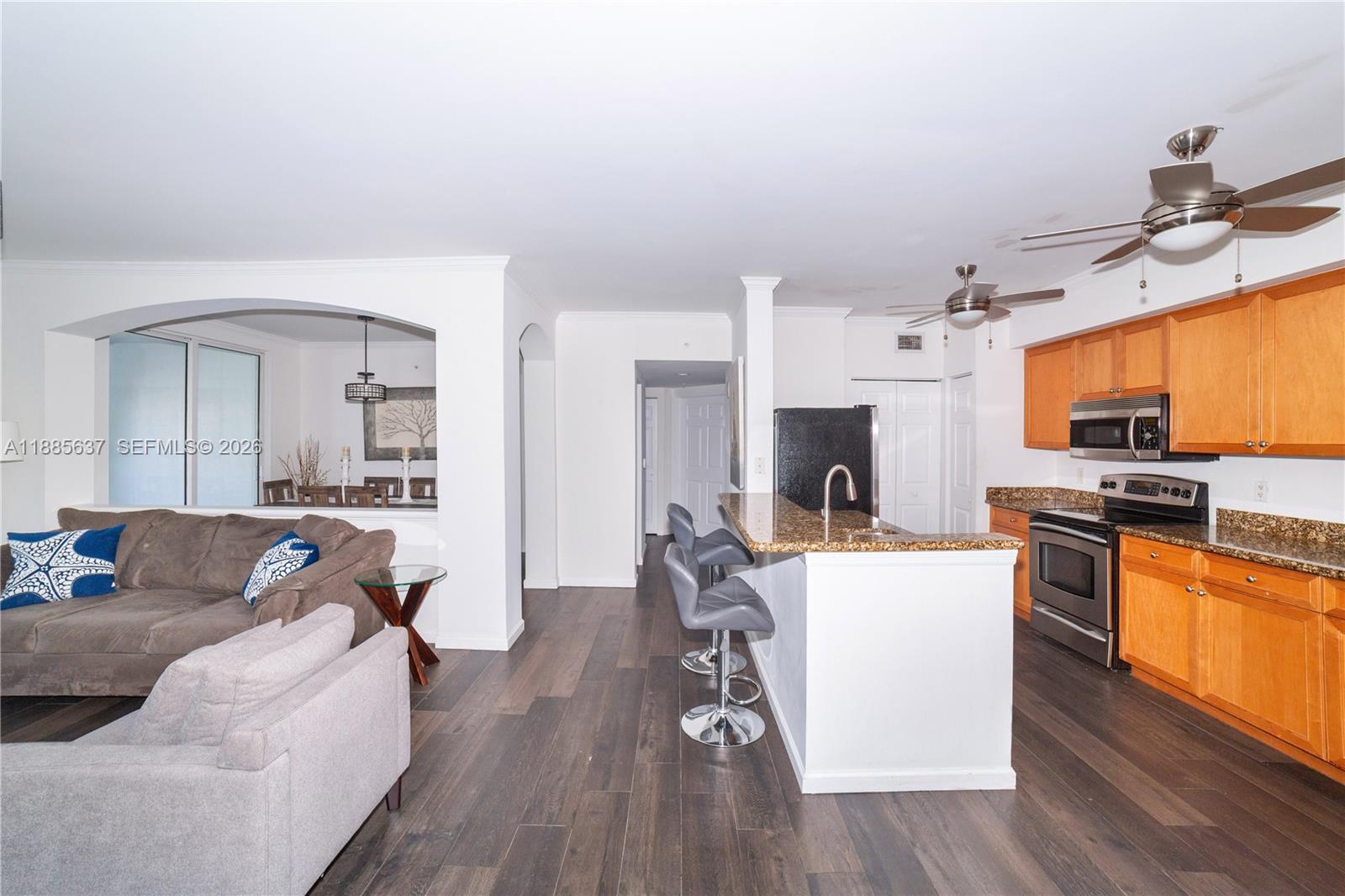 PORTO BELLAGIO CONDO - Residential