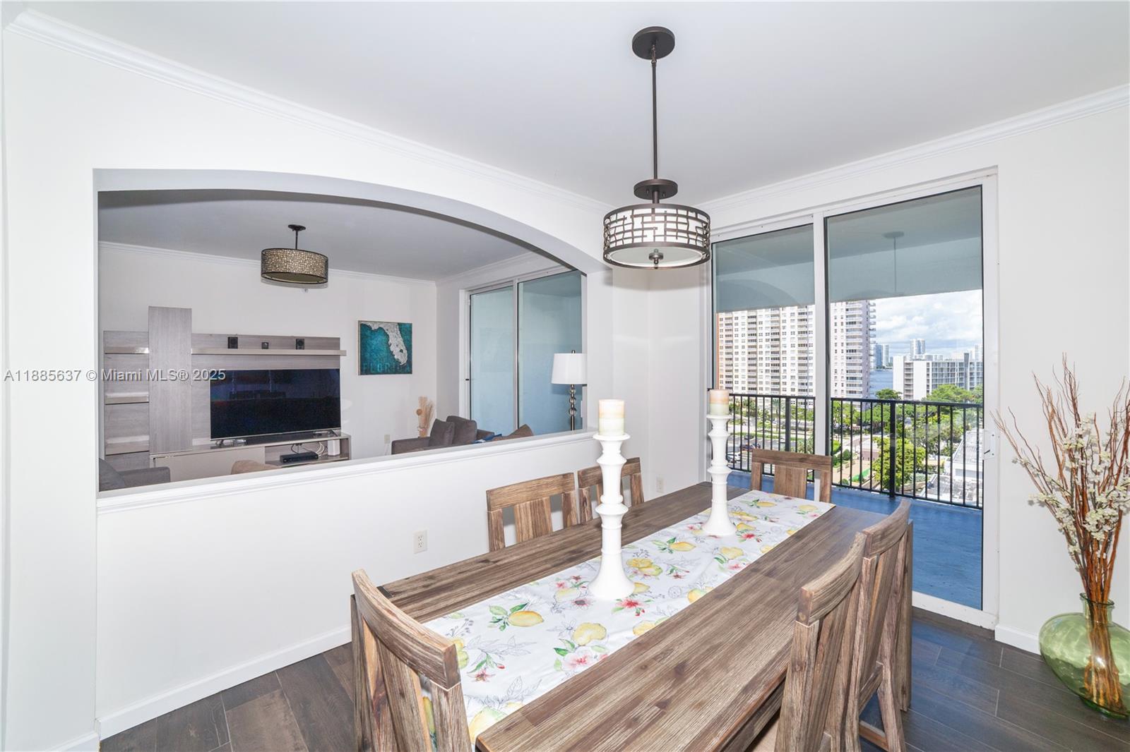 PORTO BELLAGIO CONDO - Residential