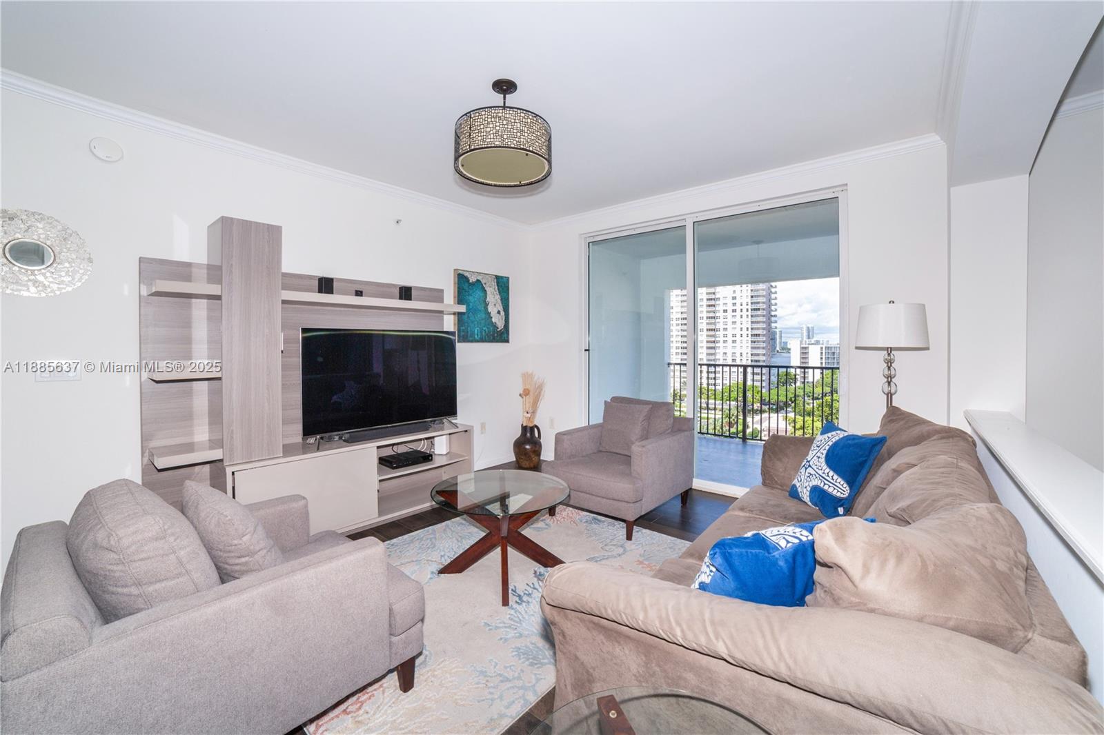 PORTO BELLAGIO CONDO - Residential