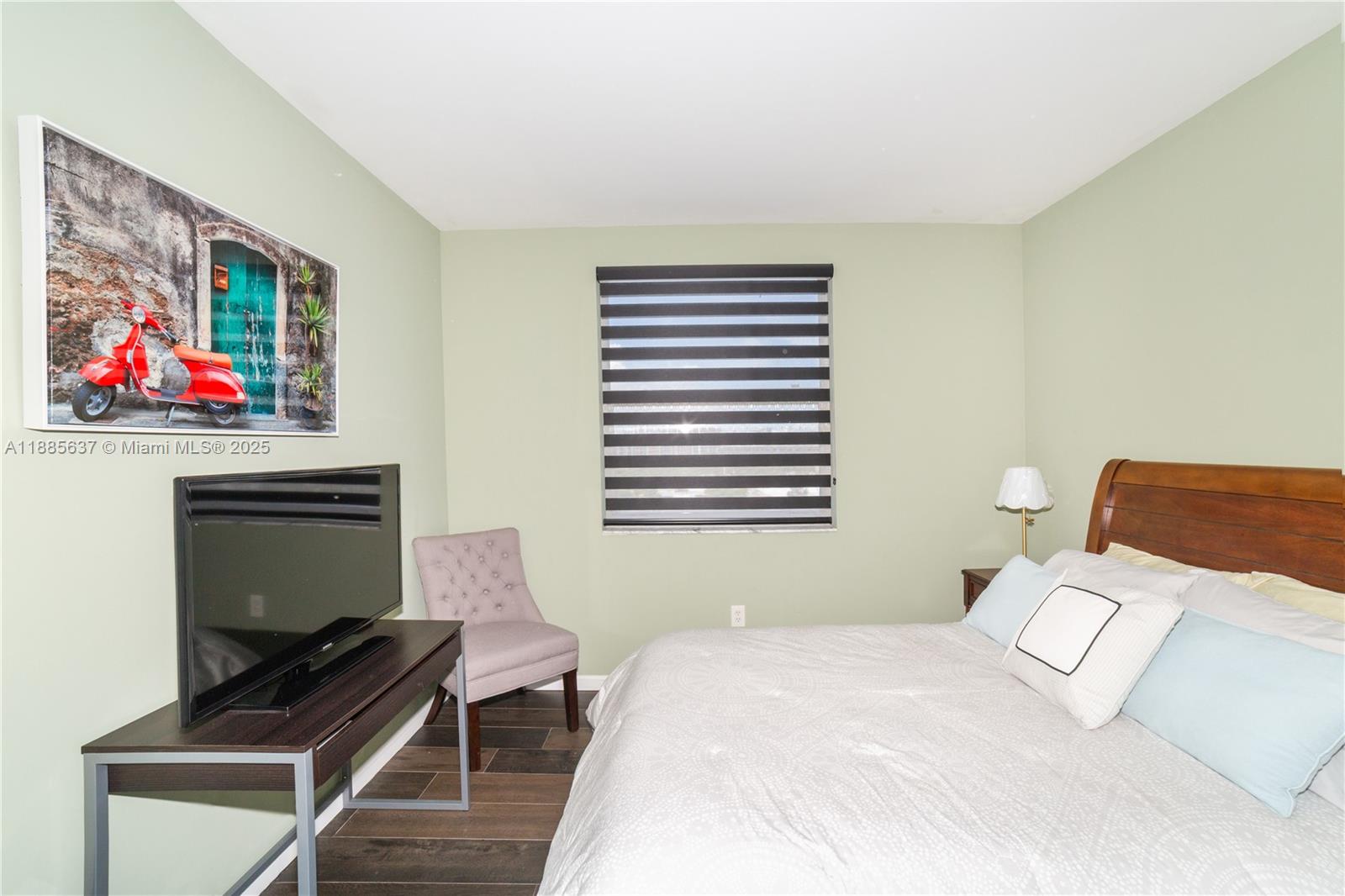 PORTO BELLAGIO CONDO - Residential