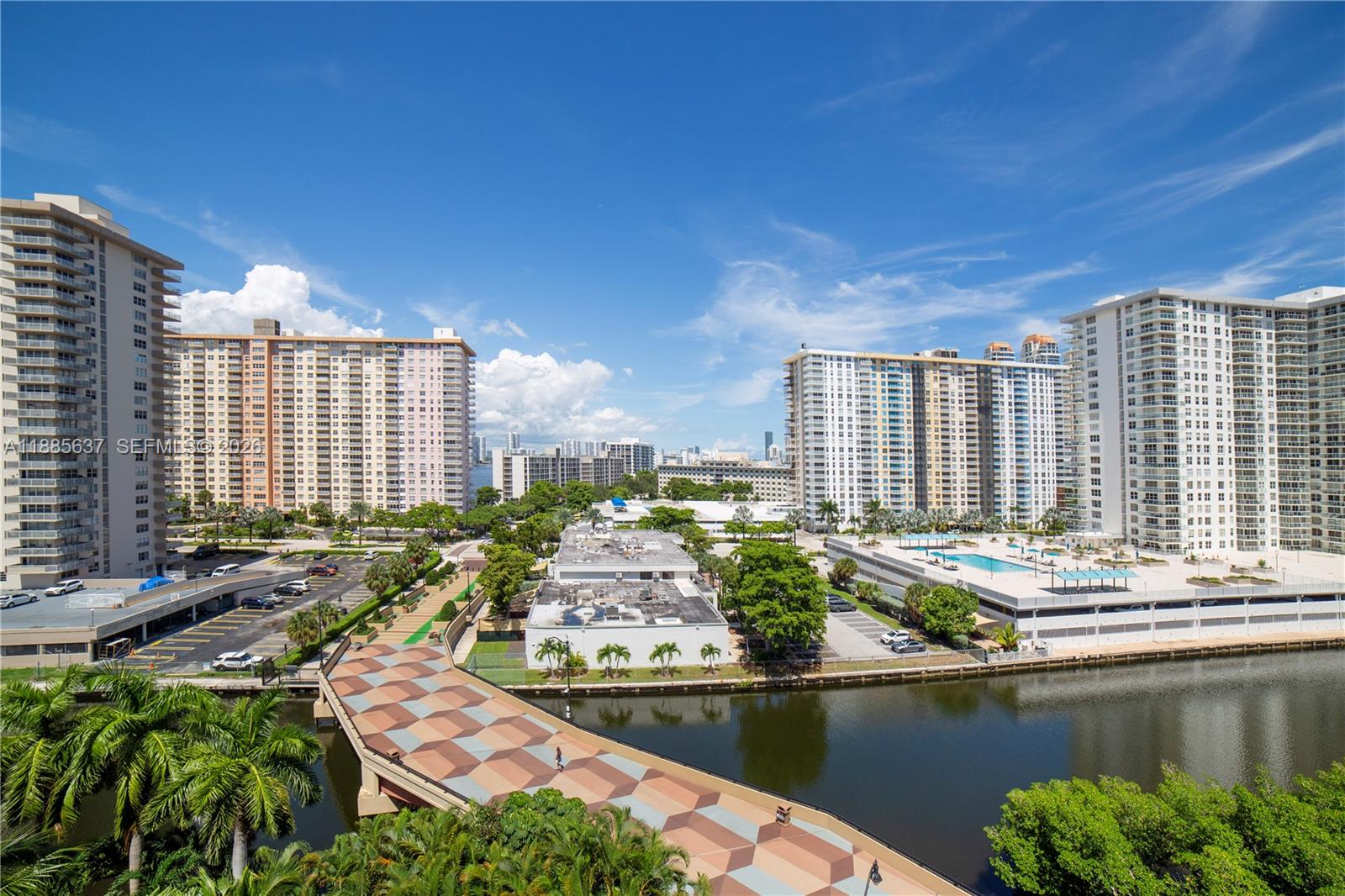 PORTO BELLAGIO CONDO - Residential