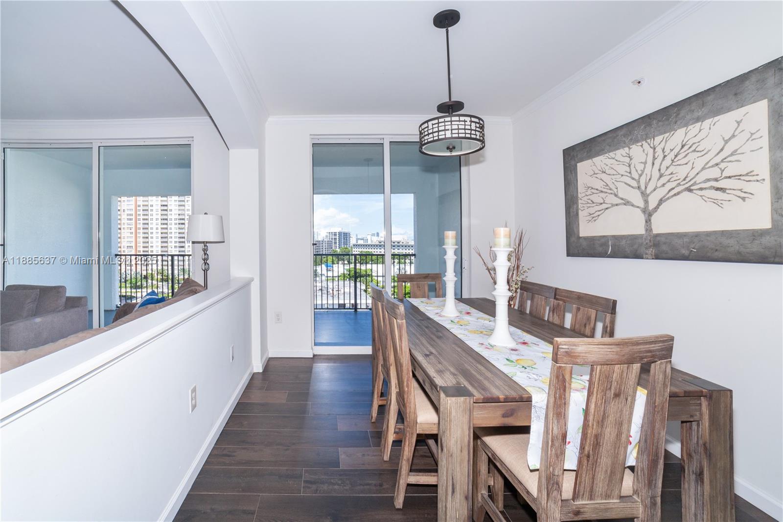 PORTO BELLAGIO CONDO - Residential