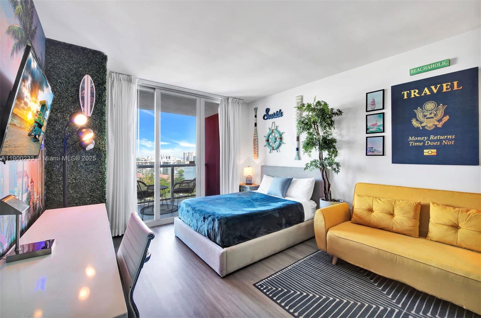 BEACHWALK CONDOMINIUM - Residential