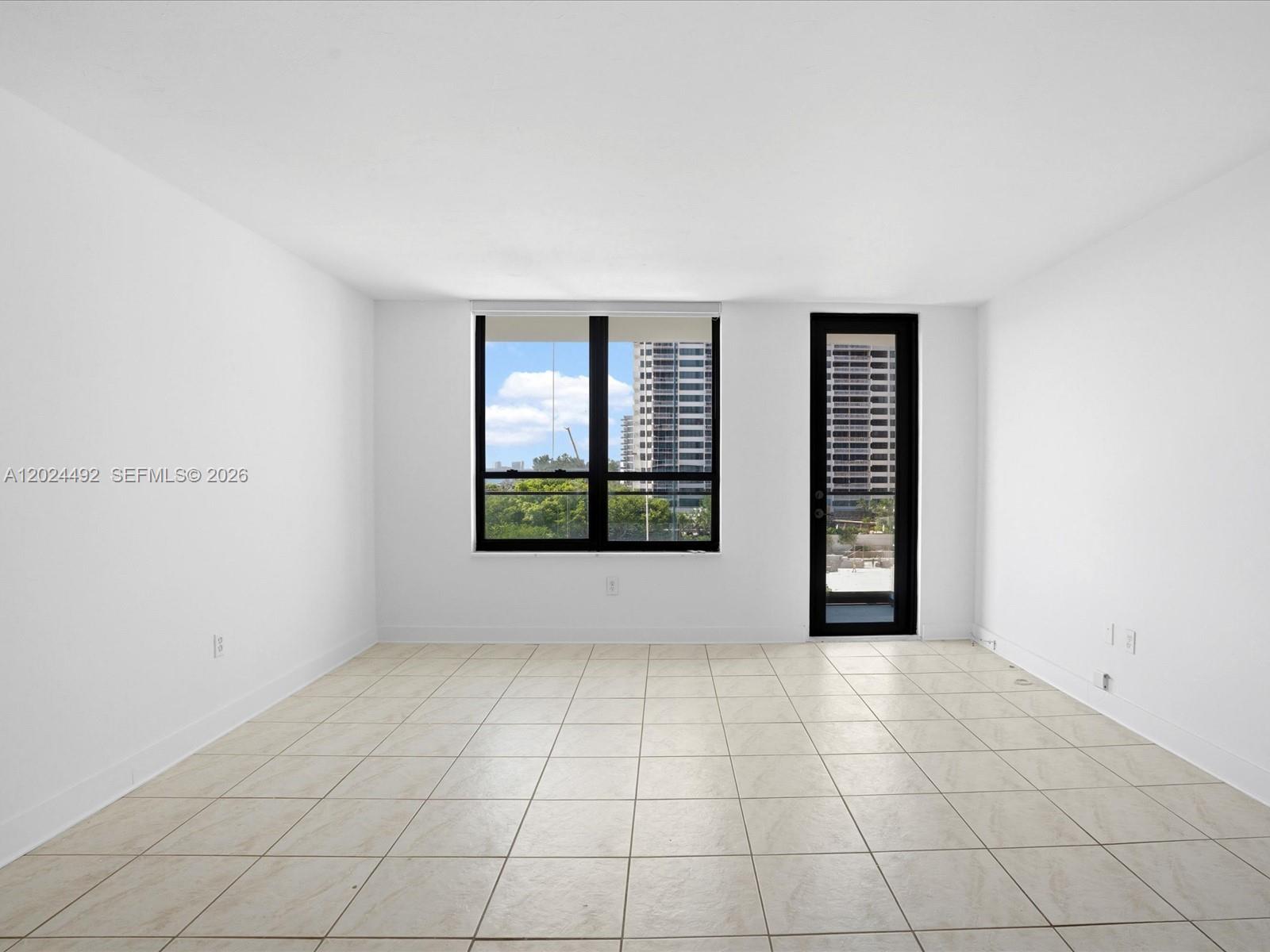 10185 Collins Ave 703