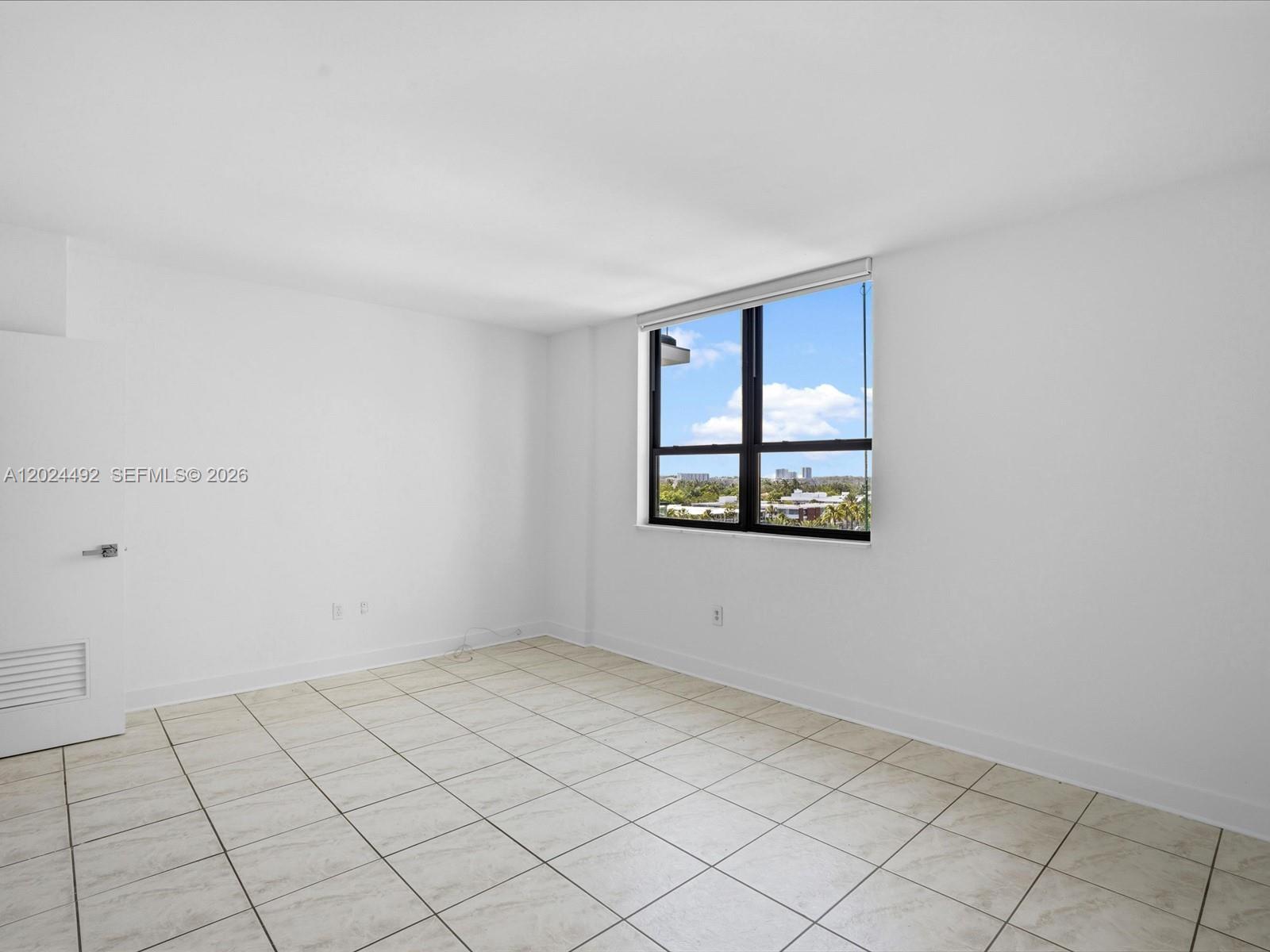 THE PLAZA OF BAL HARBOUR - Residential Lease