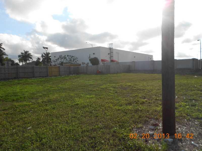10 53 41 .22 AC - Land