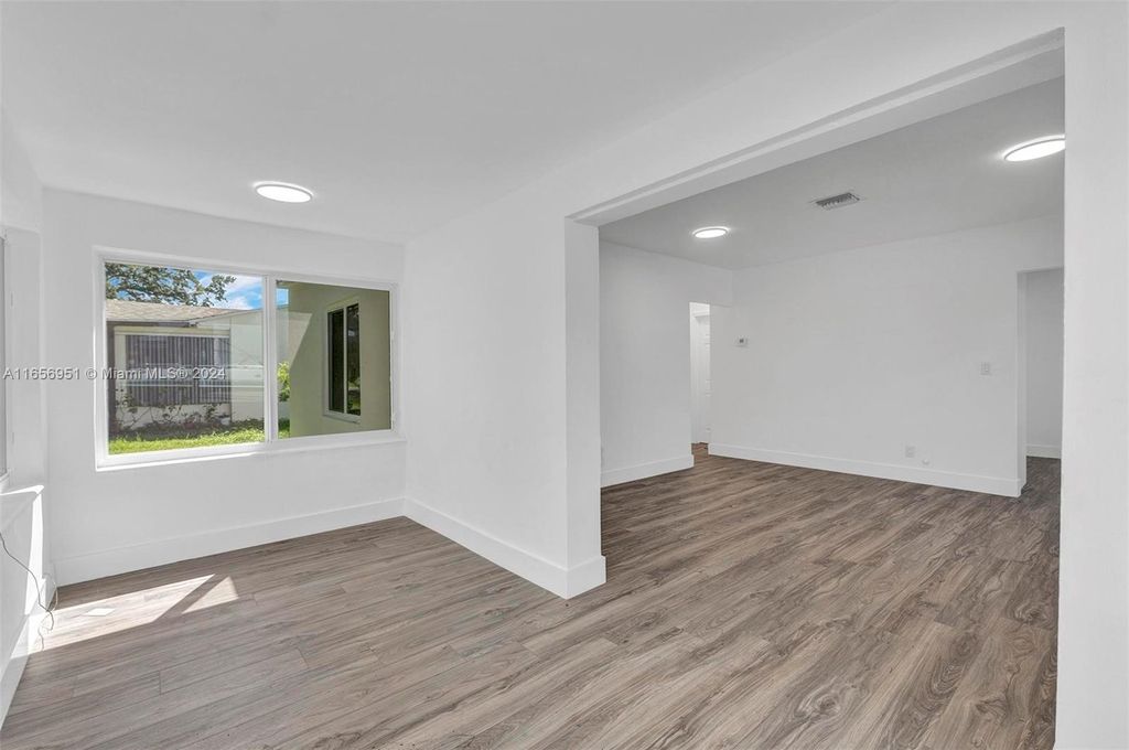 Photo of 2434 Coolidge St, Hollywood, FL 33020 (MLS # A11656951)