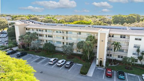 2301 Lucaya Ln M1 Coconut Creek FL 33066