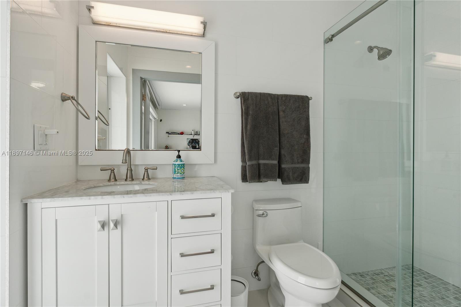 KEYSTONE ISLAND NO 4 - Residential Lease