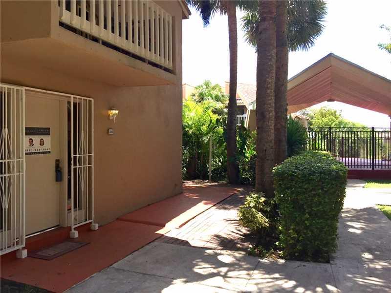 CRYSTAL LAKE VILLAS CONDO - Residential Lease