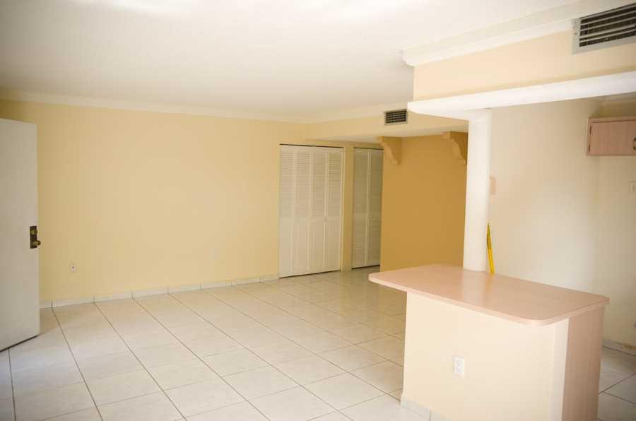 CRYSTAL LAKE VILLAS CONDO - Residential Lease