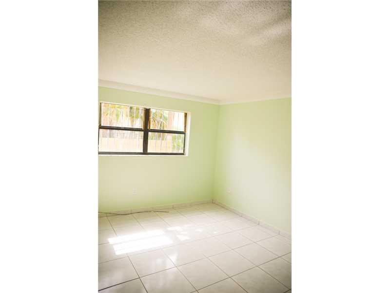 CRYSTAL LAKE VILLAS CONDO - Residential Lease