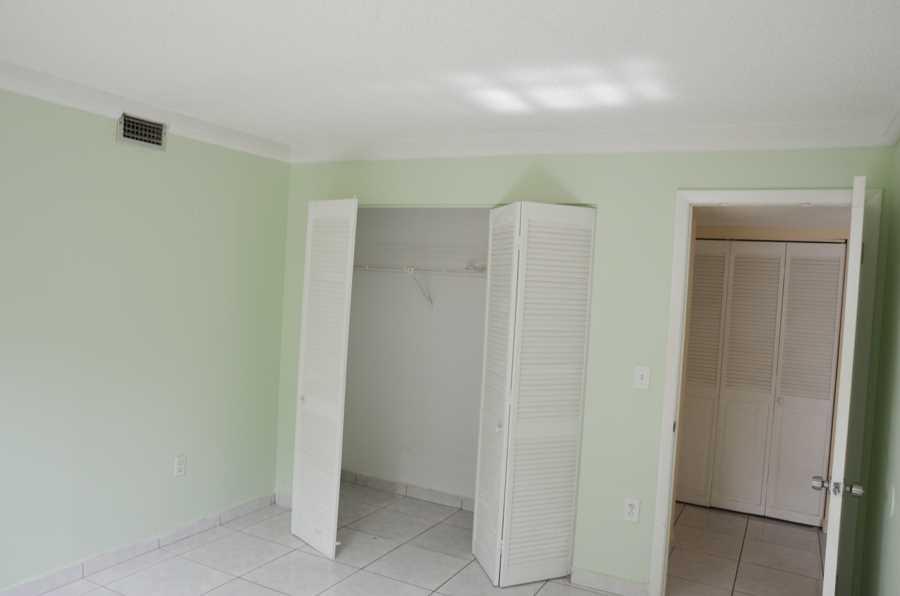 CRYSTAL LAKE VILLAS CONDO - Residential Lease