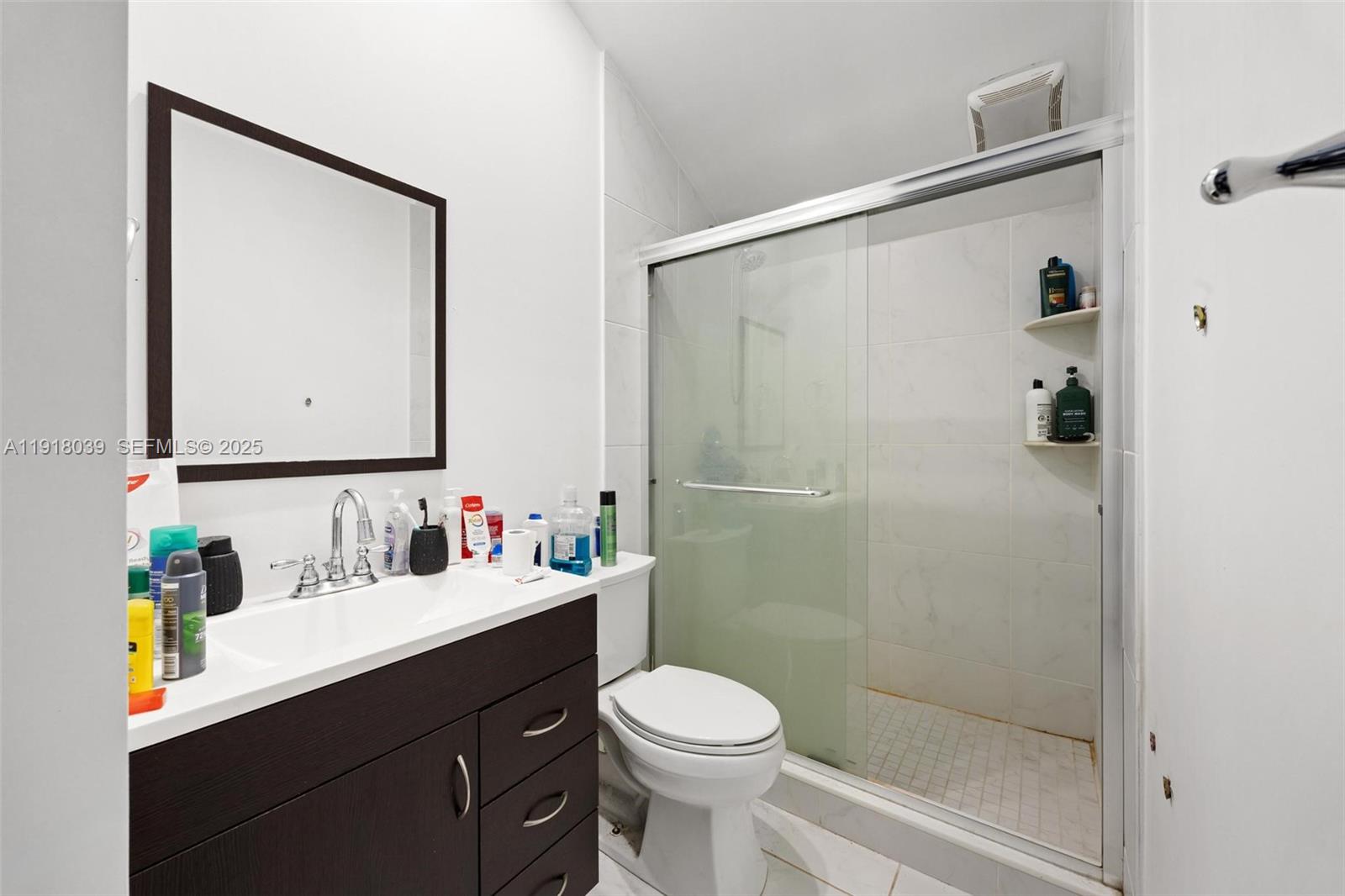 HOLLYWOOD PARK - Residential