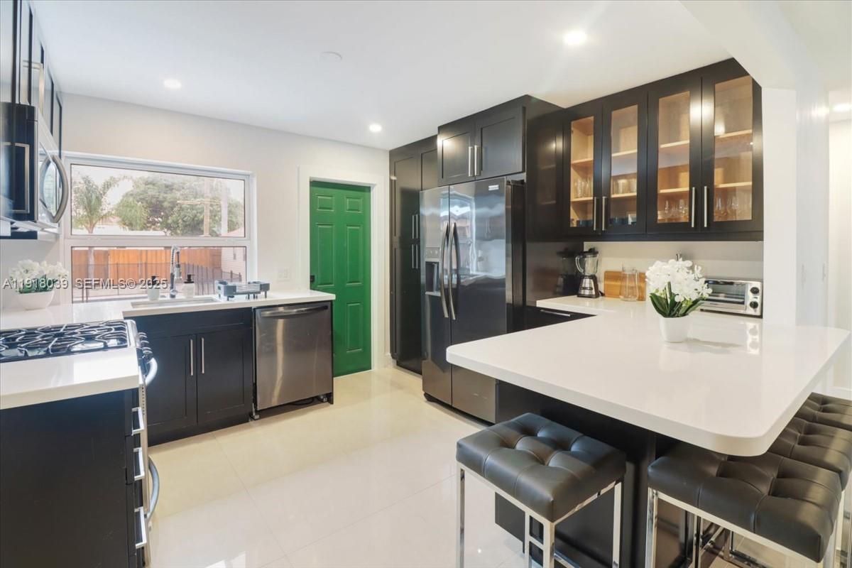 HOLLYWOOD PARK - Residential