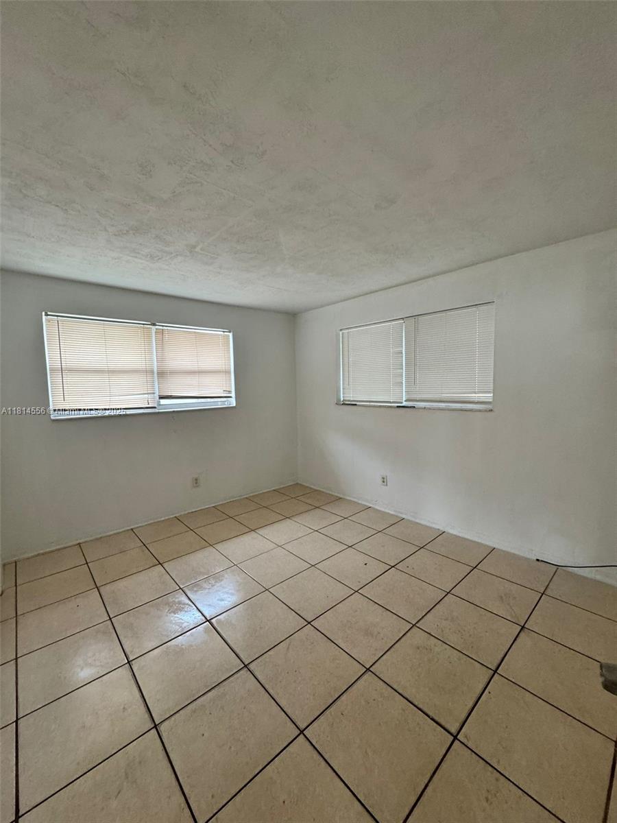 WASHINGTON PARK FOURTH AD - Residential Lease