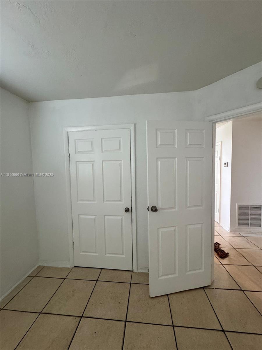 WASHINGTON PARK FOURTH AD - Residential Lease