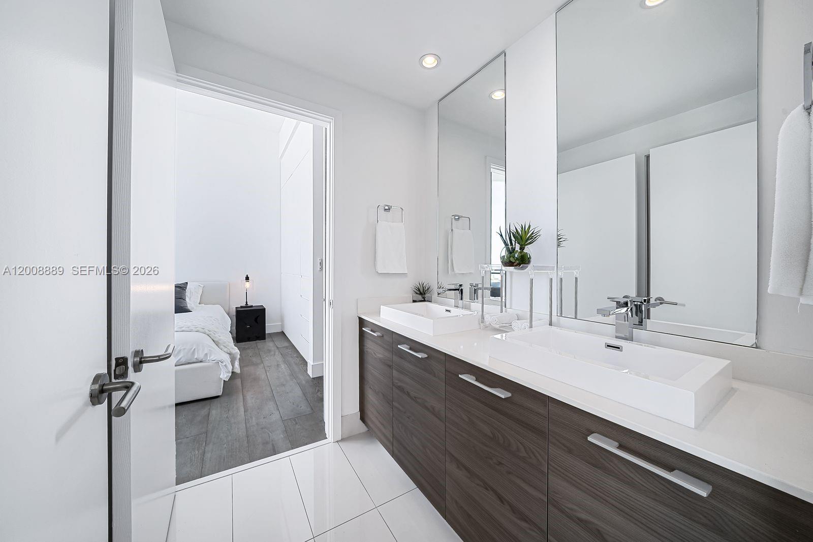 1300 S MIAMI AVENUE CONDO - Residential