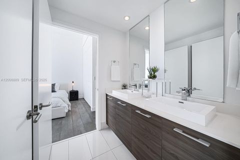 Tiny photo for 1300 S Miami Ave #UPH4, Miami, FL 33130 (MLS # A12008889)