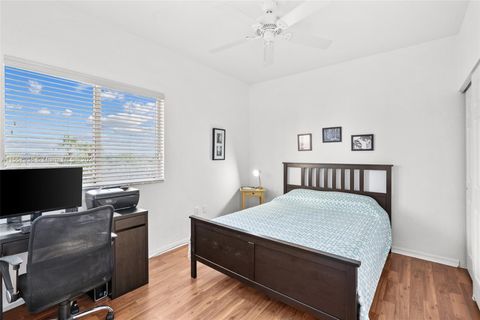 Condominium in Tamarac FL 7725 Yardley Dr Dr 7.jpg