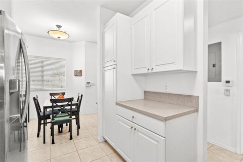 Condominium in Tamarac FL 7725 Yardley Dr Dr 5.jpg