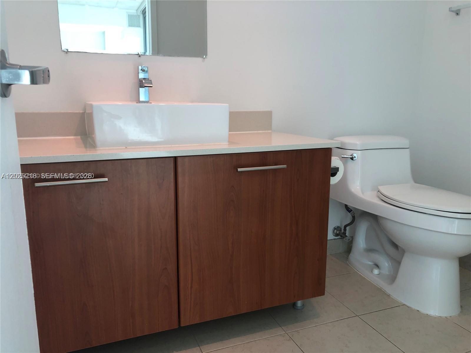 3301 NE 1 AVE H1003