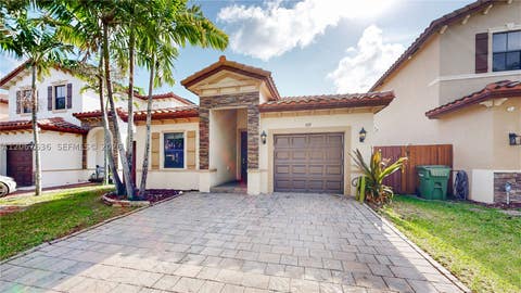 Photo of 729 SE 34th Ave, Homestead, FL 33033 (MLS # A12067636)