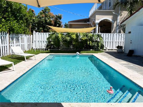 1059 Washington St Hollywood FL 33019